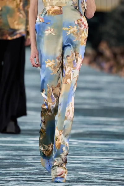 Look 56